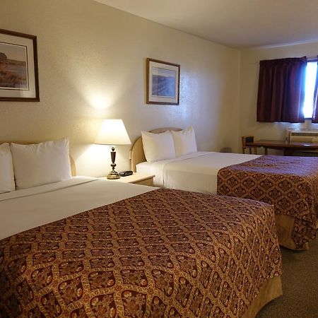 Armada Inn Motel Unity Экстерьер фото