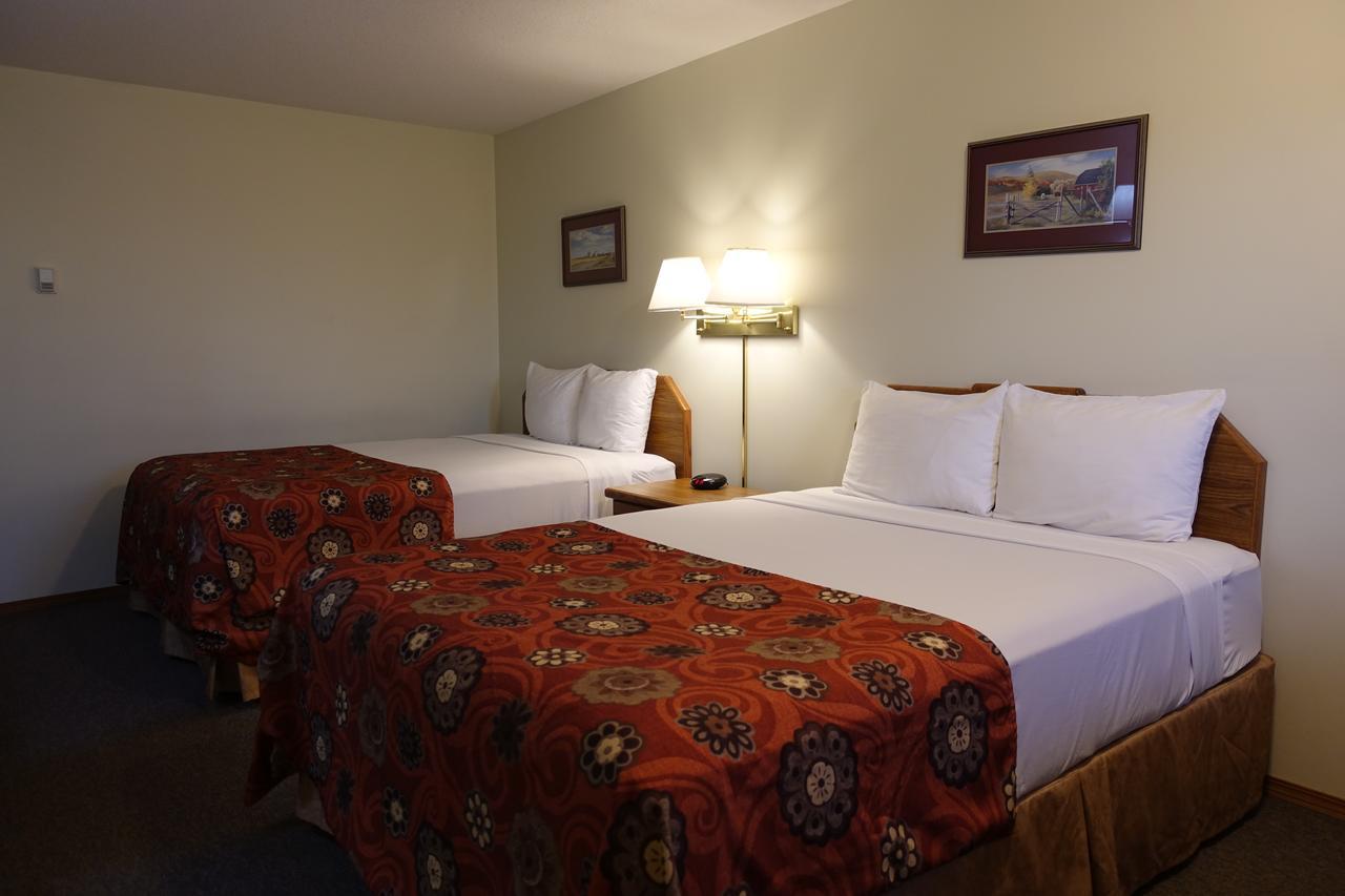 Armada Inn Motel Unity Экстерьер фото